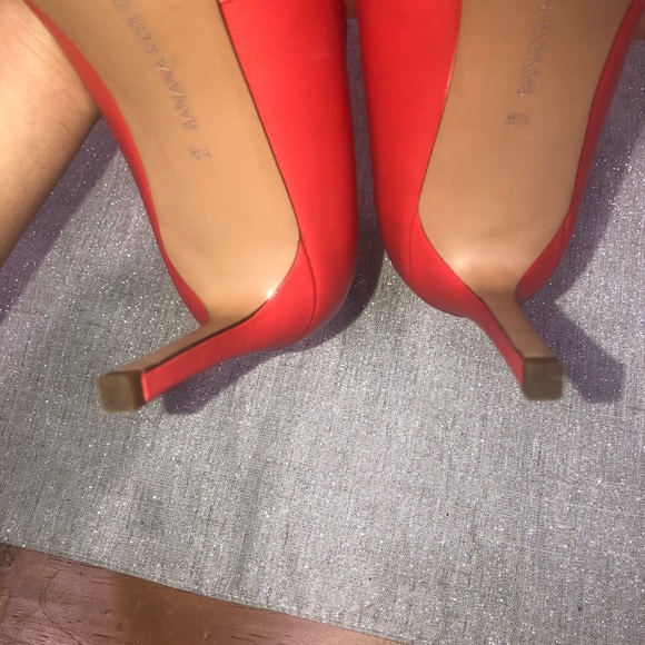 BANANA REPUBLIC/ red toe pointed leather heels - Picture 11 of 11